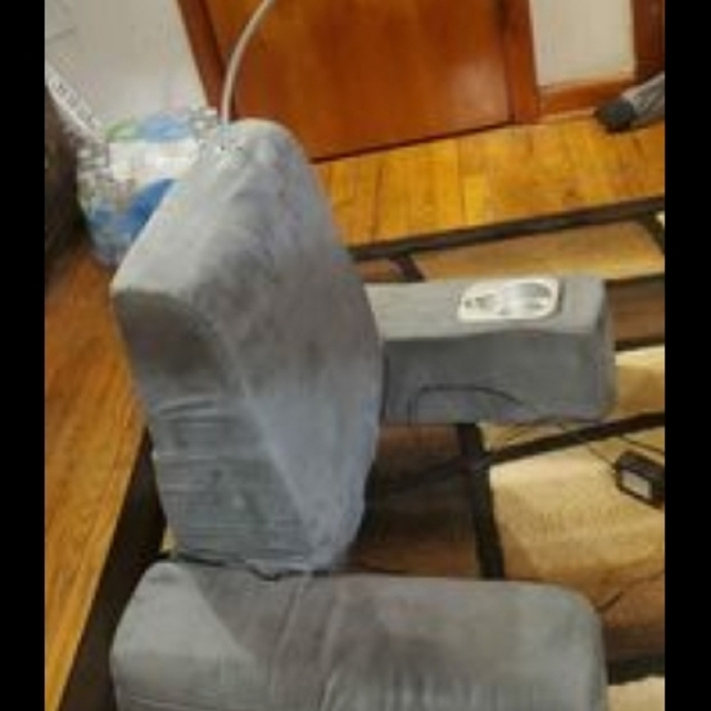 Carepeutic Backrest Bed Lounger with Heated Shiatsu Massage - Picture 3 of 16